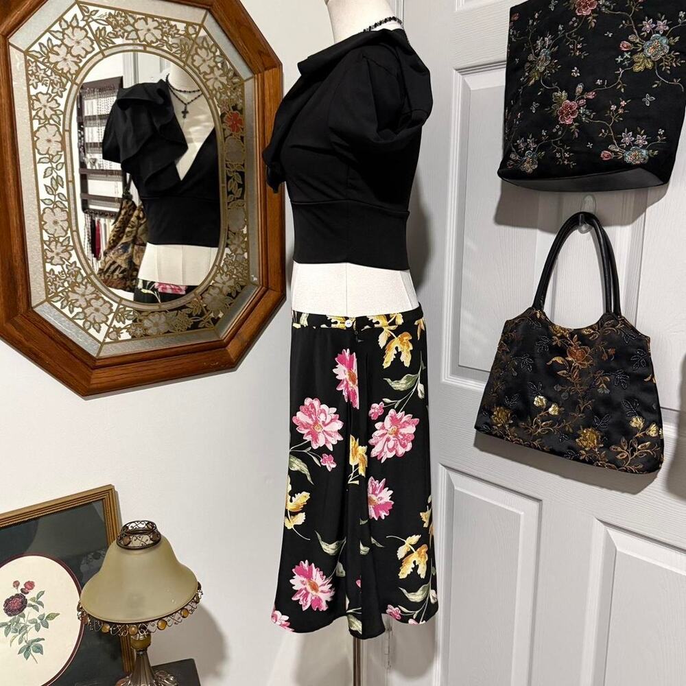 VTG 90s Petite Sophisticate Black, Pink & Yellow Floral Silk Femme Mini Skirt - Picture 3 of 7
